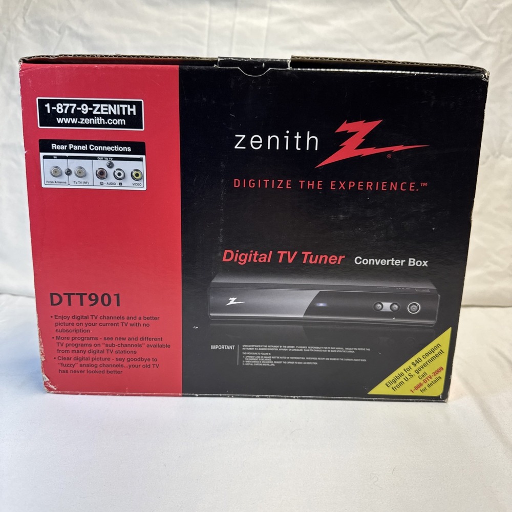 Zenith Digital TV Tuner Converter Box DTT900 -  Cables, Manual - No Remote